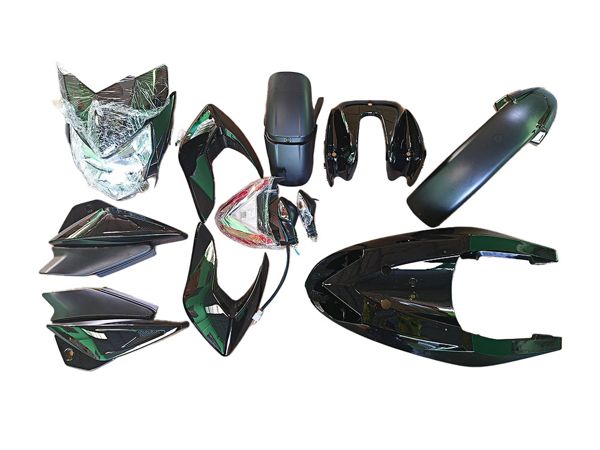 KIT PLASTICO PULSAR135 NEGRO